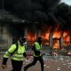 Protestas en Francia terminan en violencia y cientos de arrestos