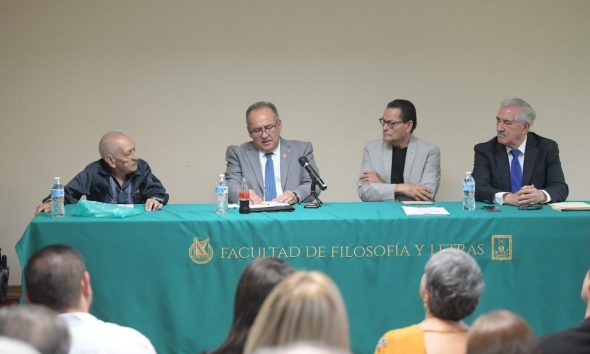 UACH rinde homenaje a Jesús Manuel González Raizola por su trayectoria periodística