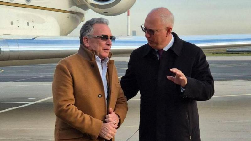 Enviado de EE. UU. llega a Rusia para reunión con Putin sobre Ucrania
