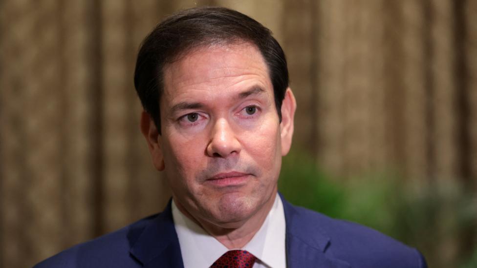 Rubio visita India para abordar necesidades energéticas de EE. UU.