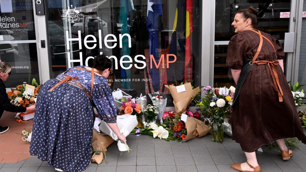 Hombre acusado de ataque a diputada australiana tras ser atropellada