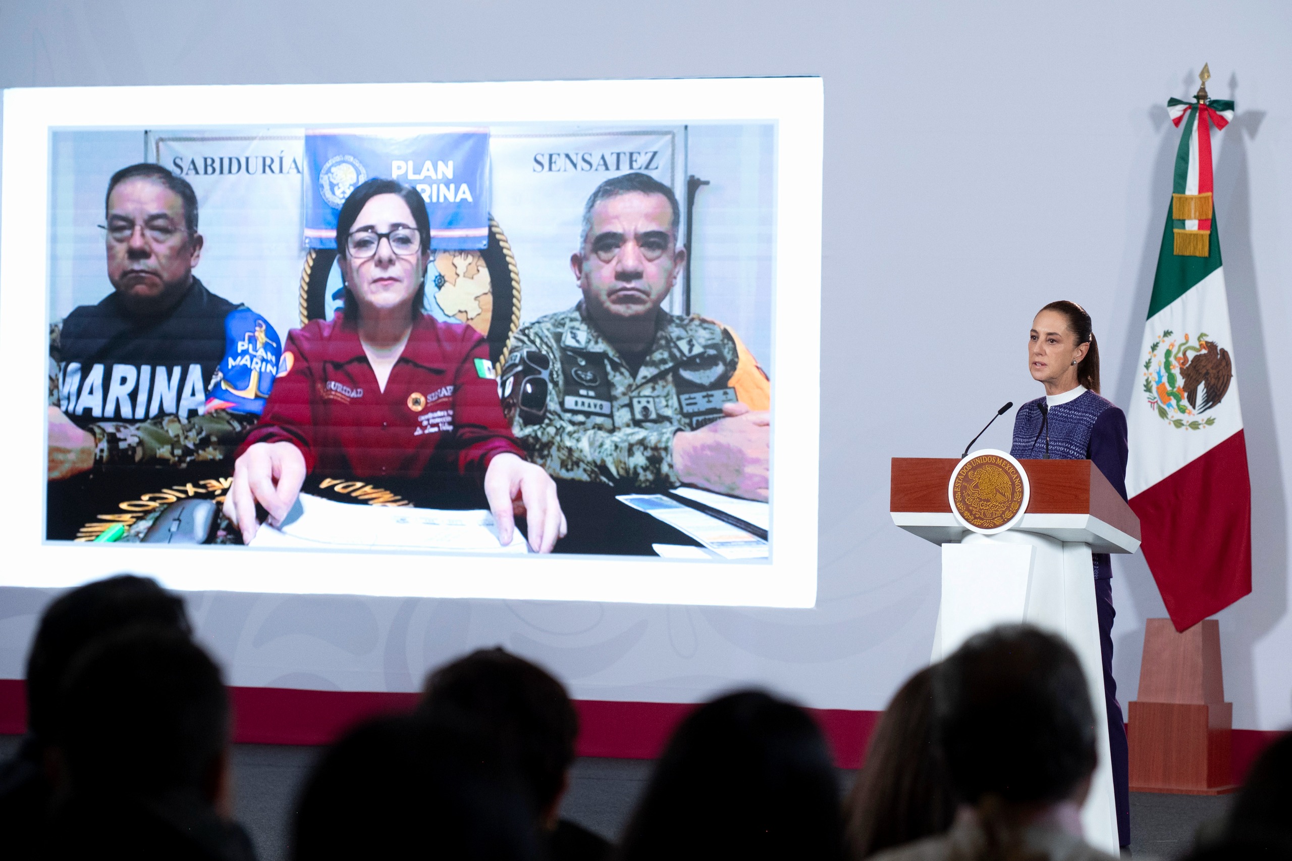 Gobierno federal mantiene apoyo ante huracán Simon y tormenta Rachel