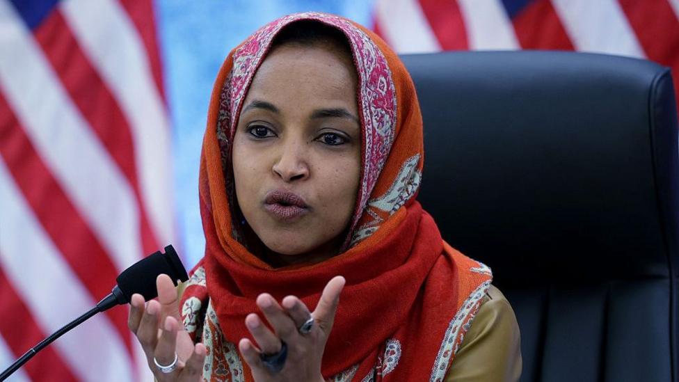 Agentes de inmigración registran casa de la congresista Ilhan Omar