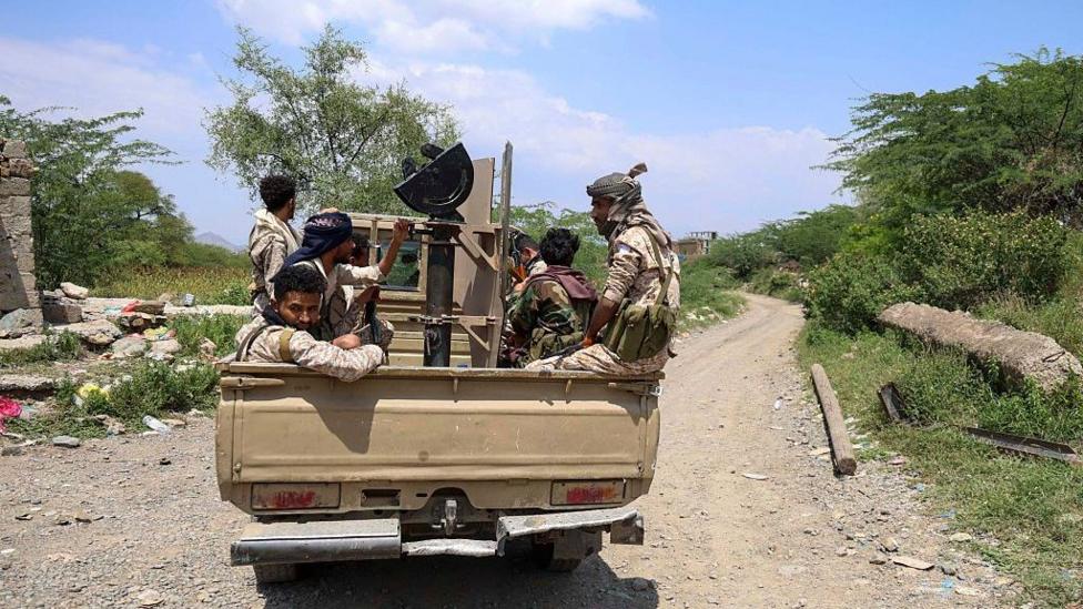 Gobierno de Yemen declara guerra total para recuperar territorio de los Houthis