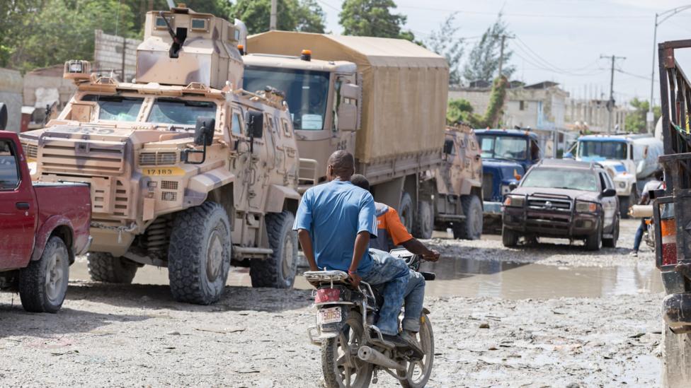 El Salvador despliega 2,000 soldados en Haití para rescatar a cuatro militares