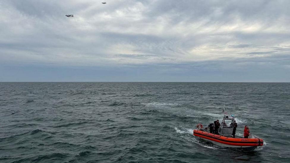 Seis pasajeros presuntamente muertos tras desaparición de avión en EE. UU.