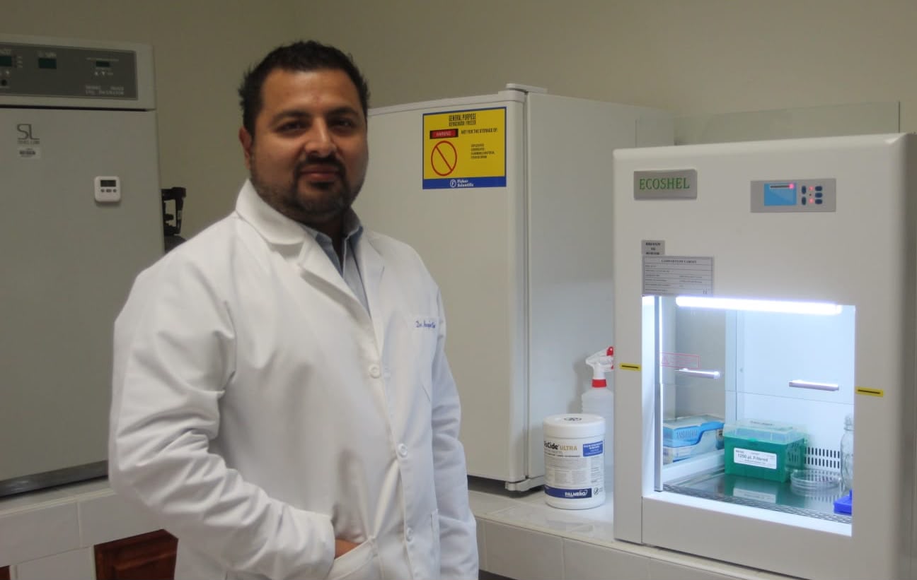 Estudiante de la UACH logra tercer lugar en concurso internacional por proyecto de fresas