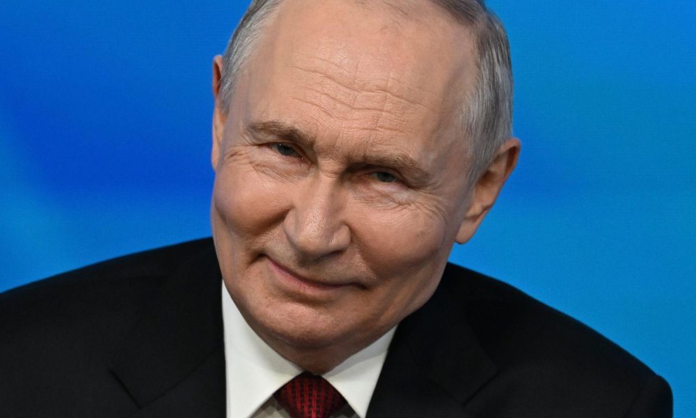 Putin advierte que Rusia usará armas para proteger Kaliningrado
