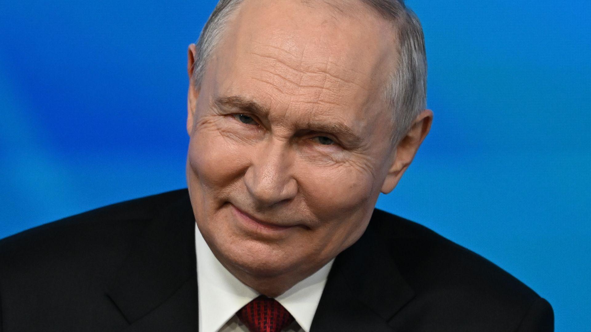 Putin advierte que Rusia usará armas para proteger Kaliningrado