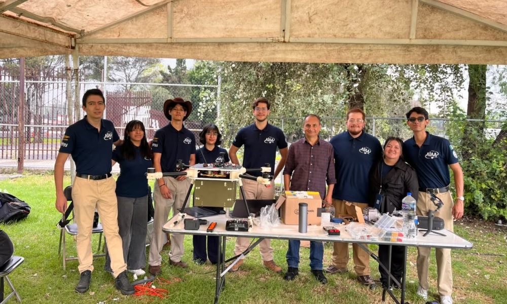 Estudiantes de UACH destacan en competencia nacional de drones en CDMX