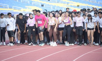 Universitarios de UACH participan en carrera contra el cáncer de mama