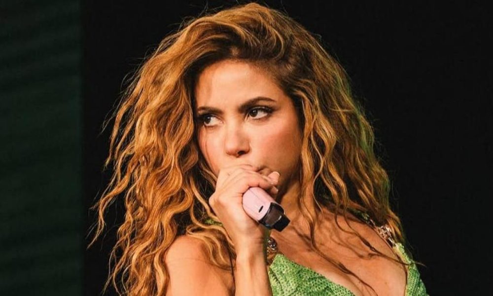 Shakira genera controversia por acento español en reciente entrevista