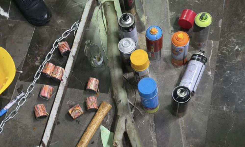 Vandalizan estación Tlatelolco del Metro; no hay detenidos