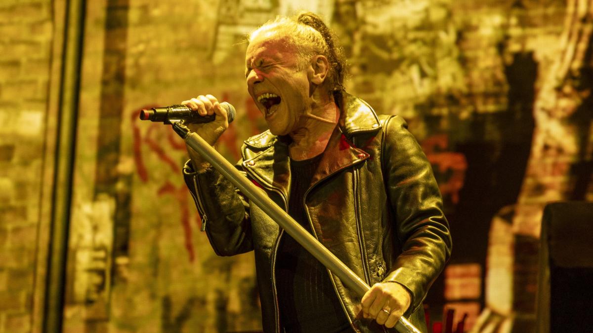 Iron Maiden desata la locura en su regreso a México