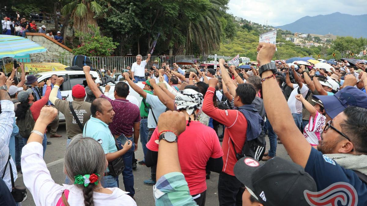 Maestros de educación indígena en Oaxaca inician paro de 72 horas