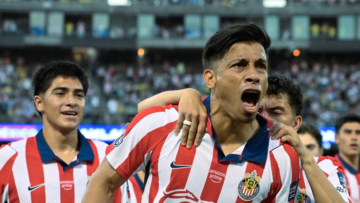 Chivas derrota a América 2-0 en amistoso del Clásico Nacional
