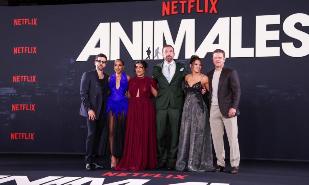 Matt Damon y su esposa sorprenden en la premier de ‘Animales’ en CDMX