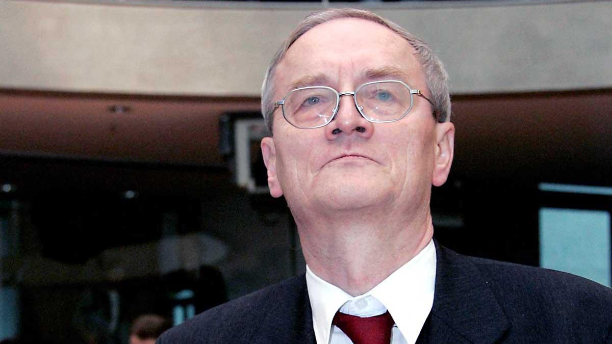 Detienen a exjefe de inteligencia de Alemania por espionaje