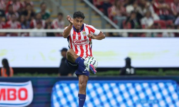 Luis Romo podría perderse el Clásico Tapatío por lesión