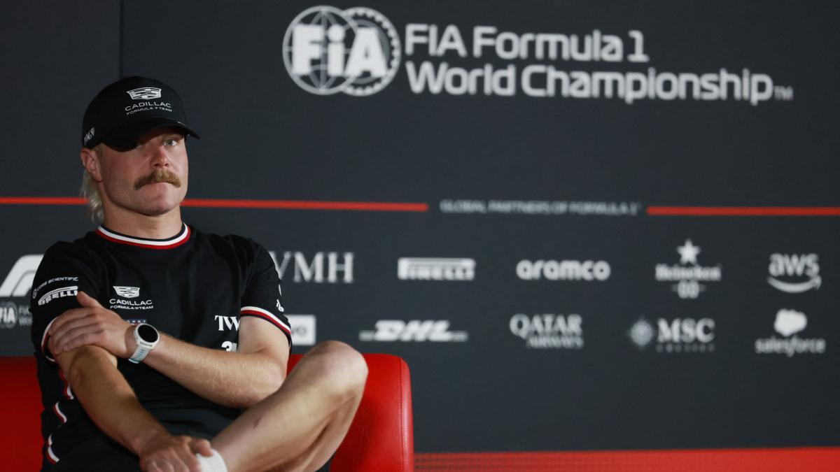 Bottas relata su travesía en bicicleta hacia Singapur
