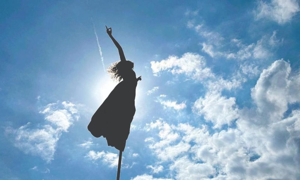 Gratte Ciel presenta danza aérea en la UNAM