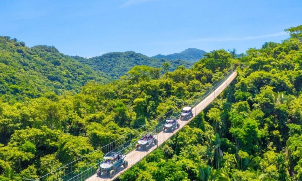 Cruzando el puente colgante más largo del mundo en Jalisco