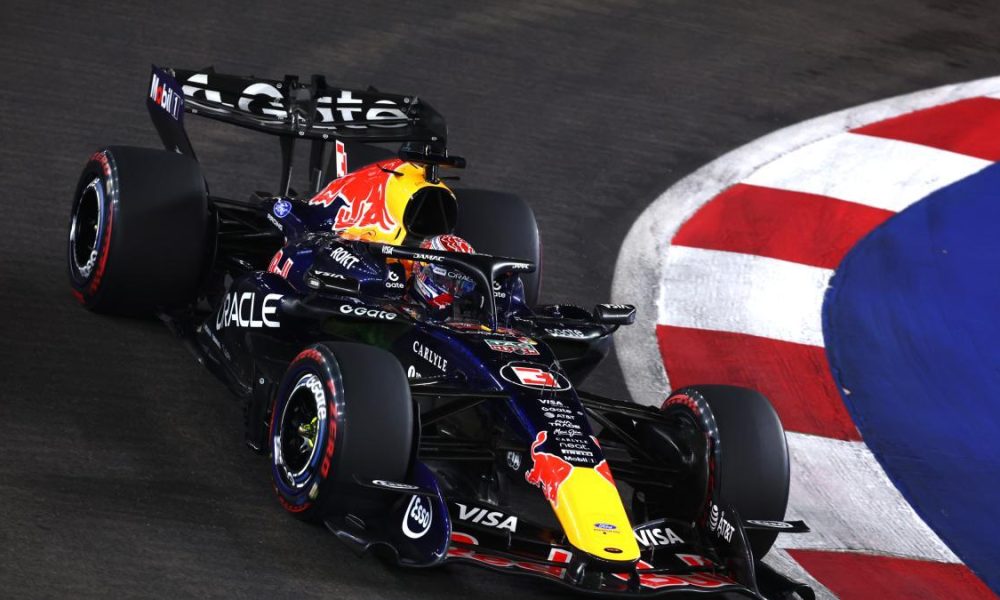 Max Verstappen logra la pole en Singapur; Checo Pérez en el lugar 20