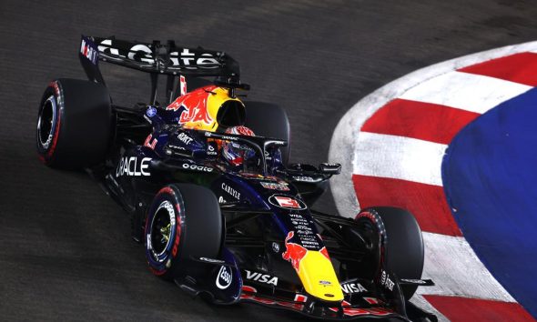 Max Verstappen logra la pole en Singapur; Checo Pérez en el lugar 20