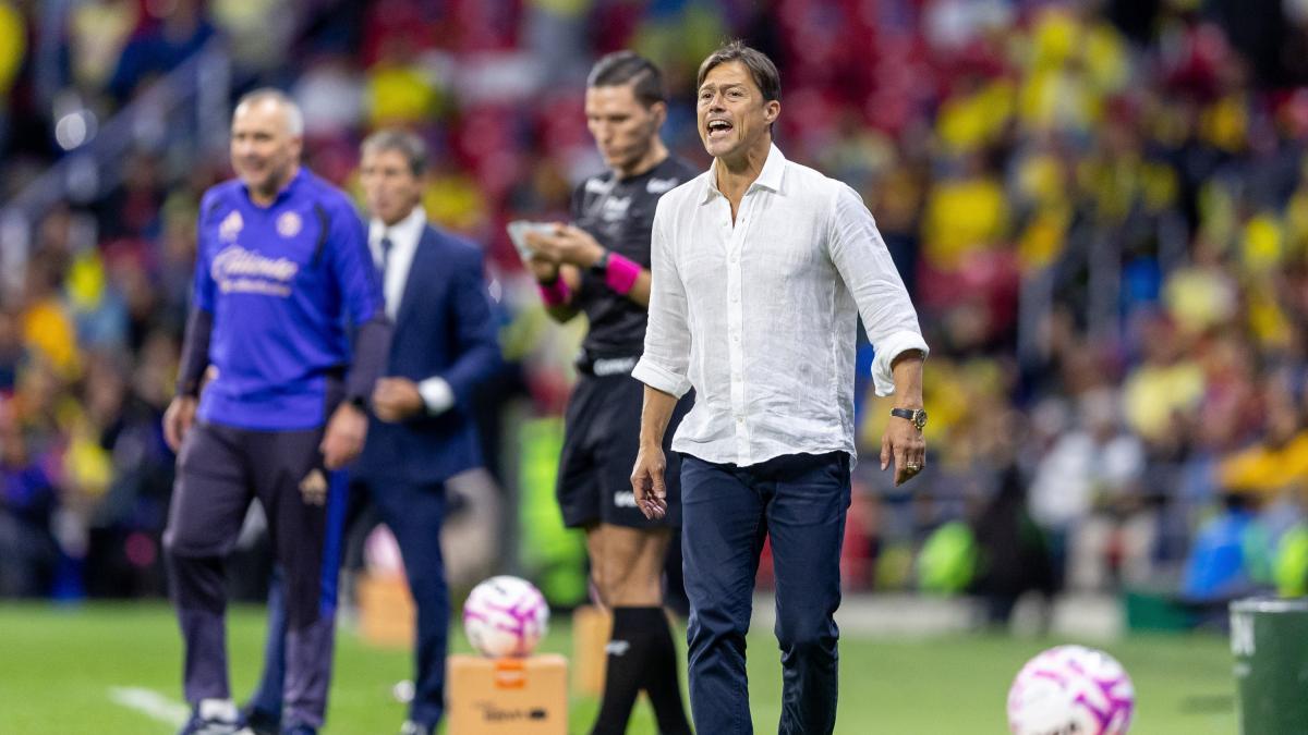 Matías Almeyda responde a reportero tras empate con América