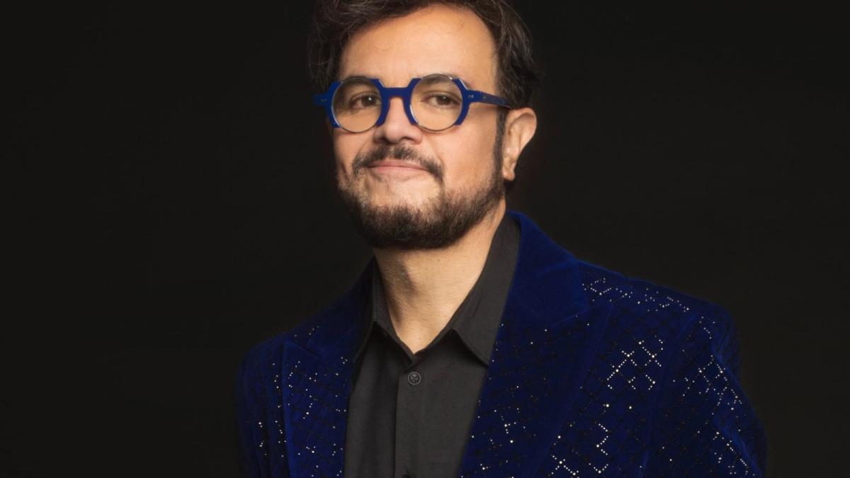 Aleks Syntek pospone gira por Europa debido a problemas de salud