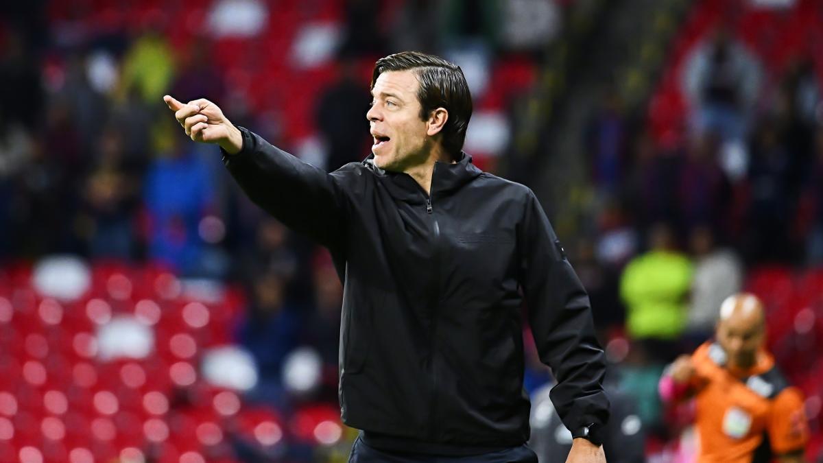 Esteban Solari celebra victoria de Pumas ante Atlante en Liga MX