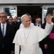 Papa León XIV regresa al Vaticano tras cirugía por cáncer de pulmón