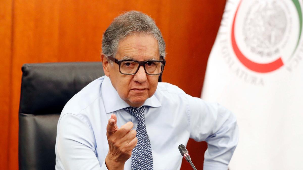 Senador propone Medalla Belisario Domínguez para Juan Gabriel