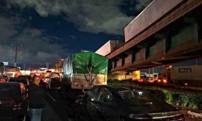 Bloqueo en México-Toluca causa caos vial por 20 horas