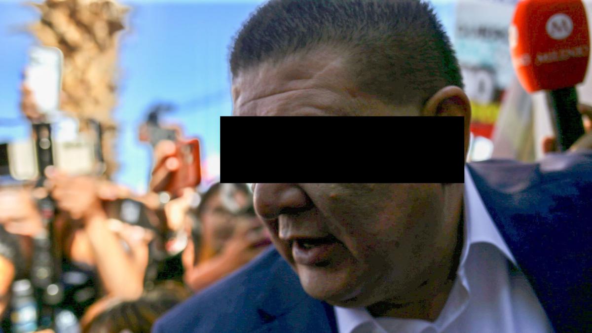 Vinculan a proceso a exfiscal César “N” por traición a la patria