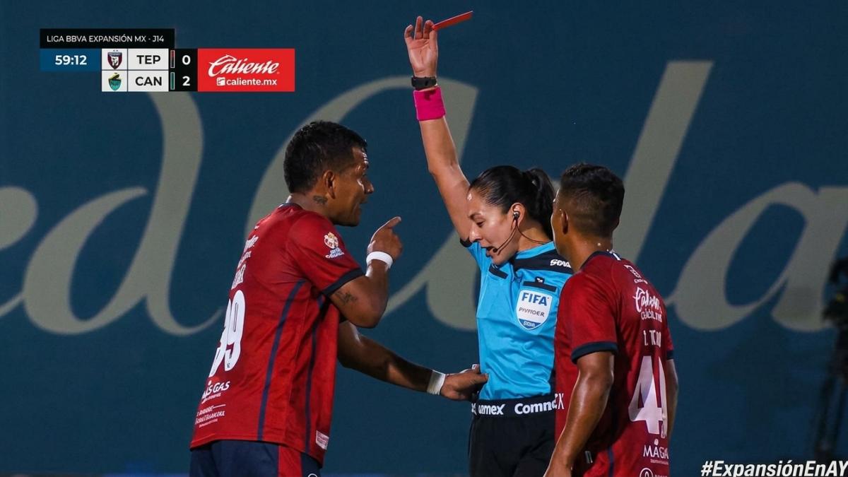 Agresión a la árbitro Lizzet Amairany García en Liga de Expansión