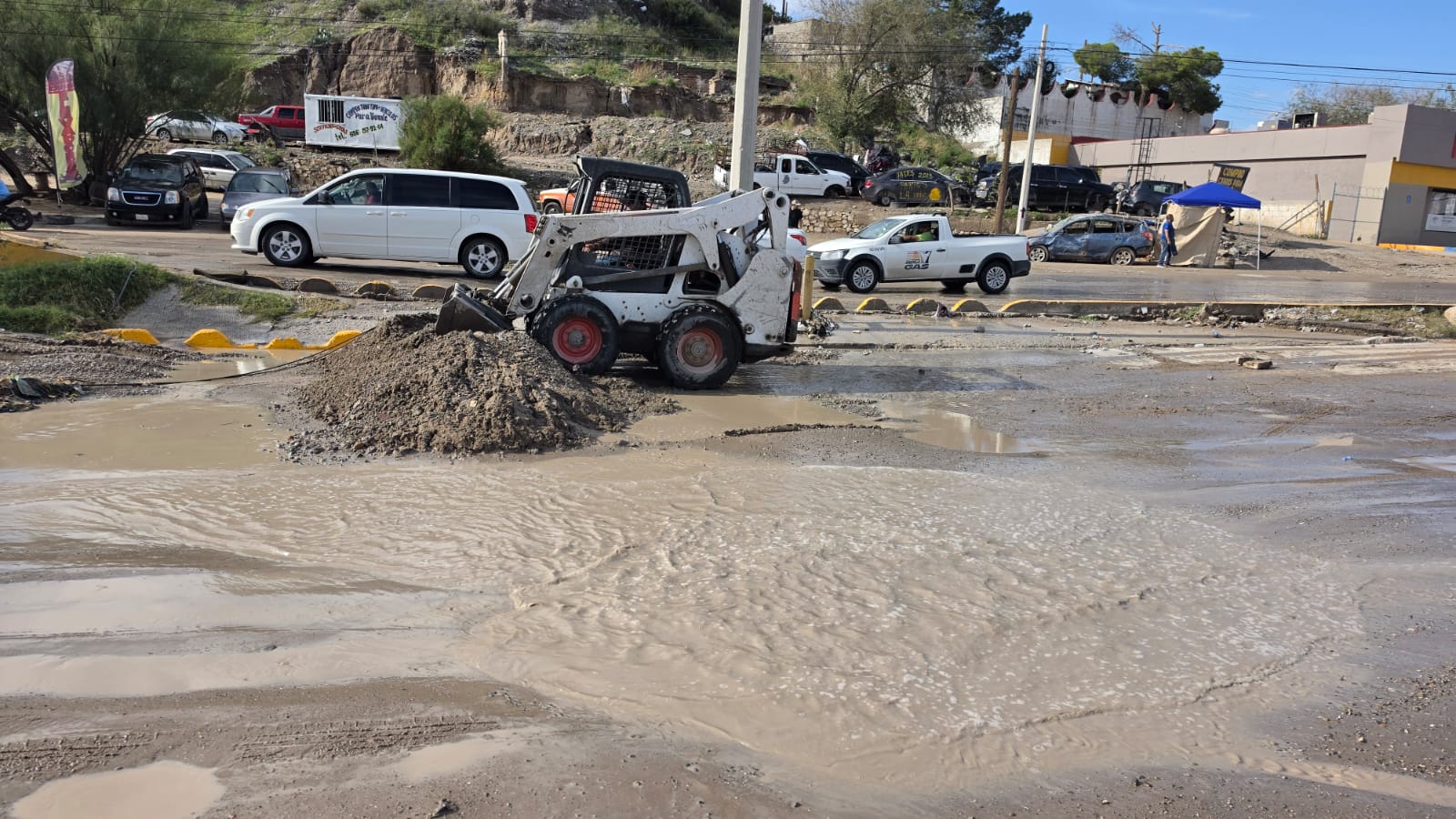 Lluvias provocan cierre de nueve puntos viales en Ciudad Juárez