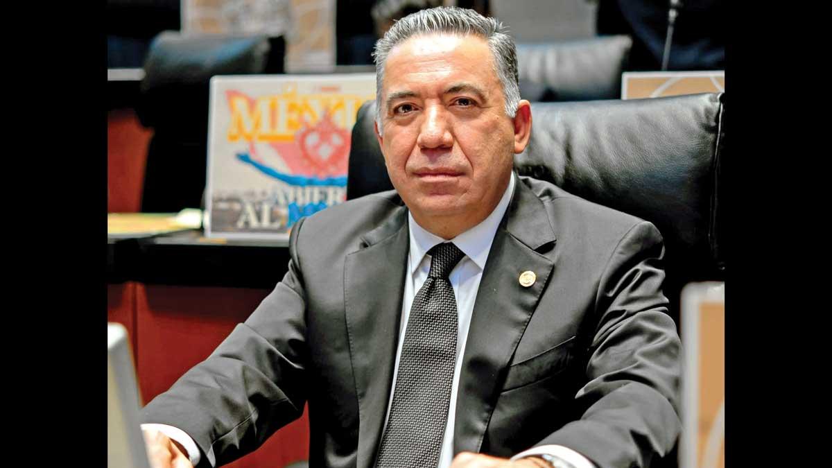 Morena realiza cambios en comisiones del Senado tras salida de senadores