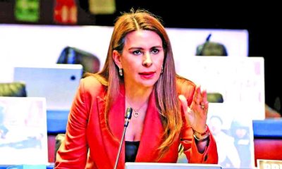 Viggiano y Noroña se enfrentan por acusaciones de propiedades millonarias