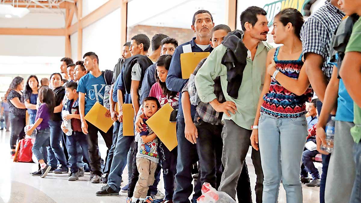 Gobierno de Trump denuncia fraude electoral por inmigrantes sin pruebas