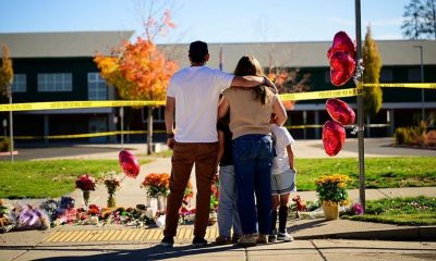 Maestra de Oregón enfrenta atacante antes de que padre armado lo detuviera