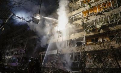 Ataques rusos dejan a 600,000 sin electricidad en Ucrania, afirma Zelensky