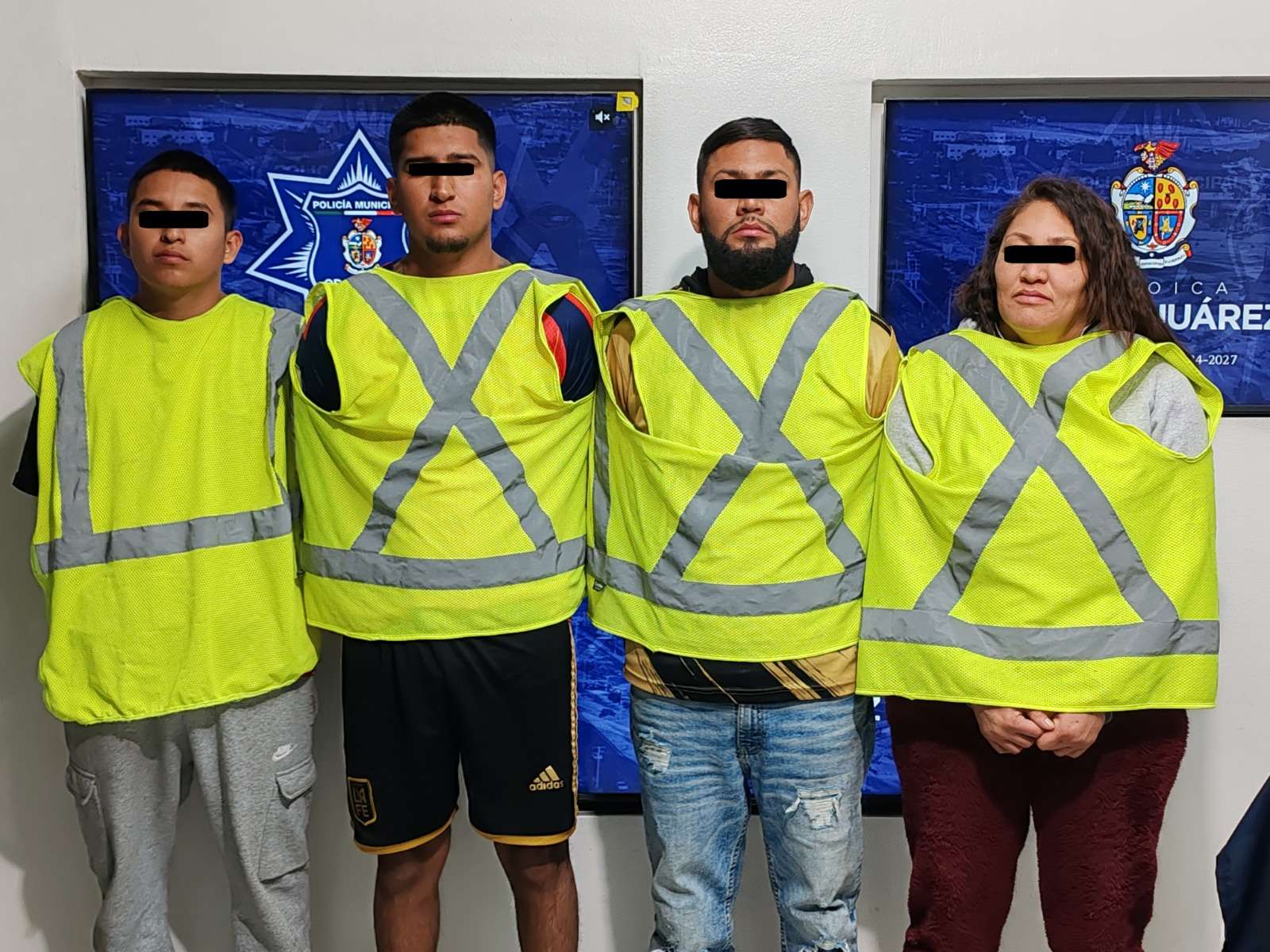 Arrestan a 4 narcomenudistas, los investigan por narcomanta