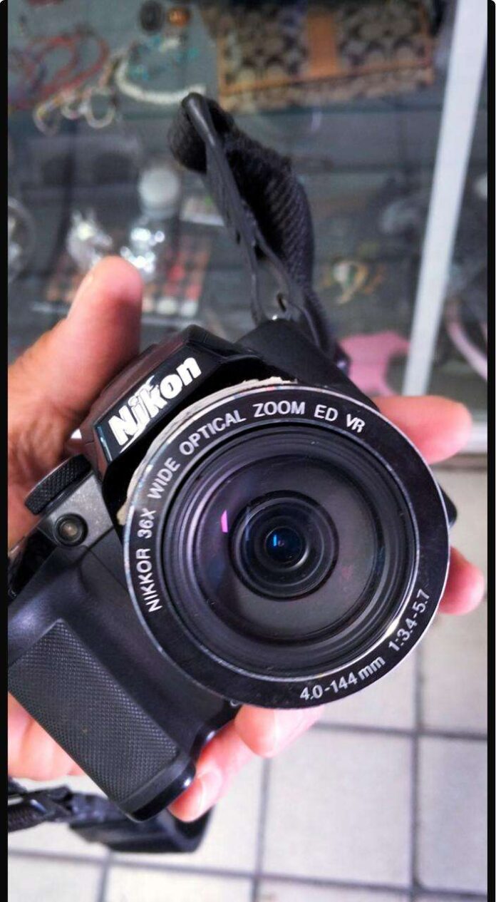 Agreden a fotoperiodista por documentar socavón en la zona PRONAF