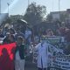 Trabajadores del IMSS marchan por aumento salarial y mejores condiciones laborales