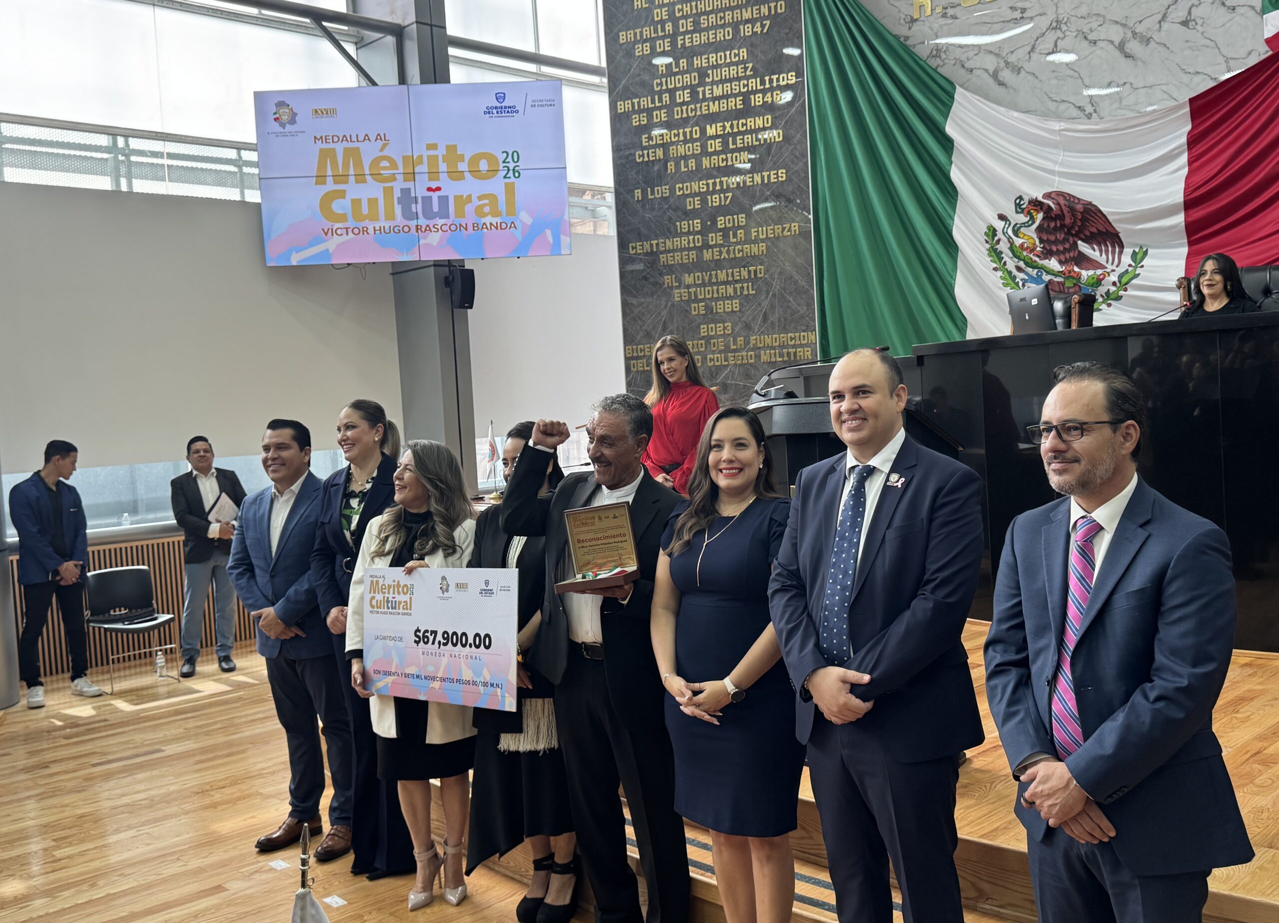 Congreso de Chihuahua reconoce a Faustino Villalobos por su trayectoria musical
