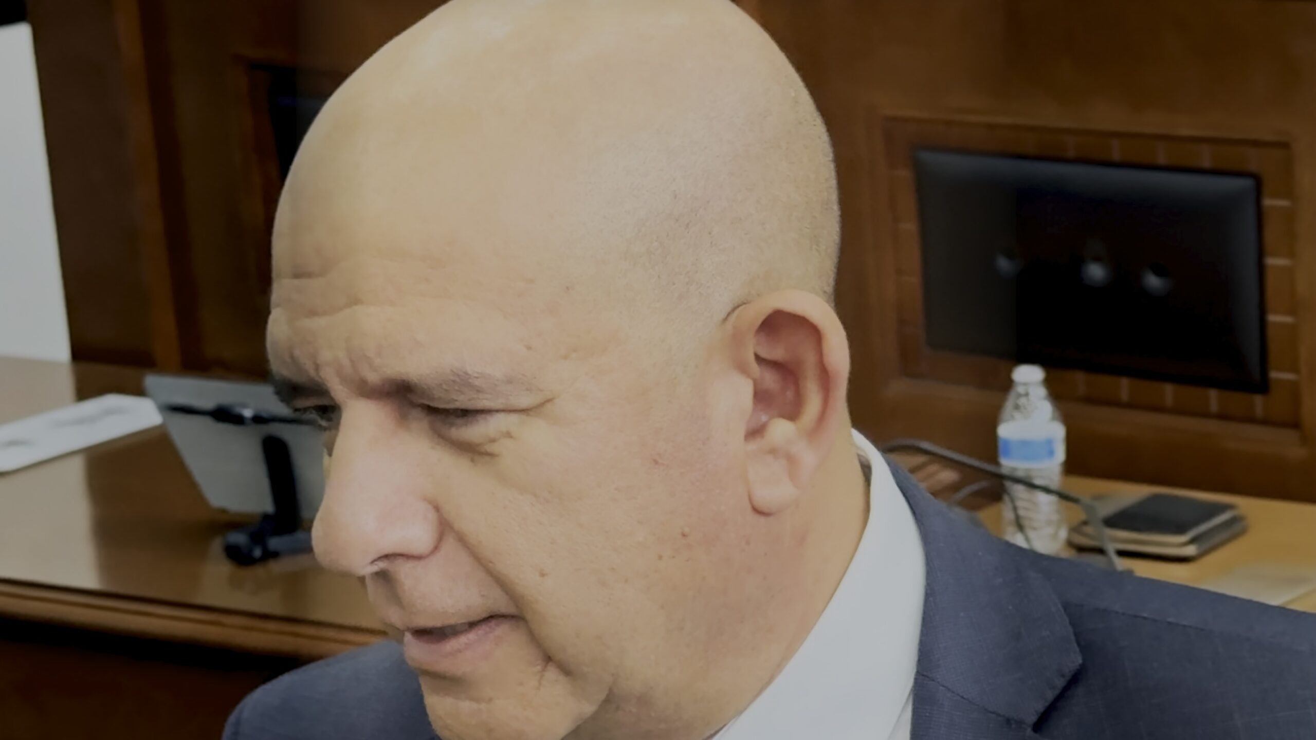 Morena critica la ausencia de la gobernadora María Eugenia Campos