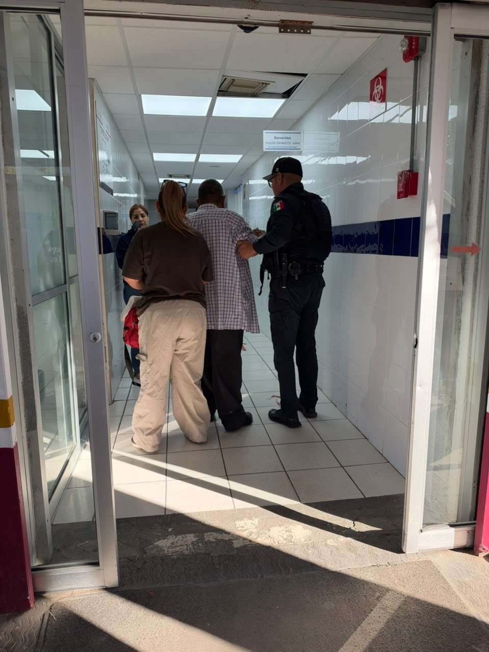 Auxilian a hombre de 65 años durante emergencia médica