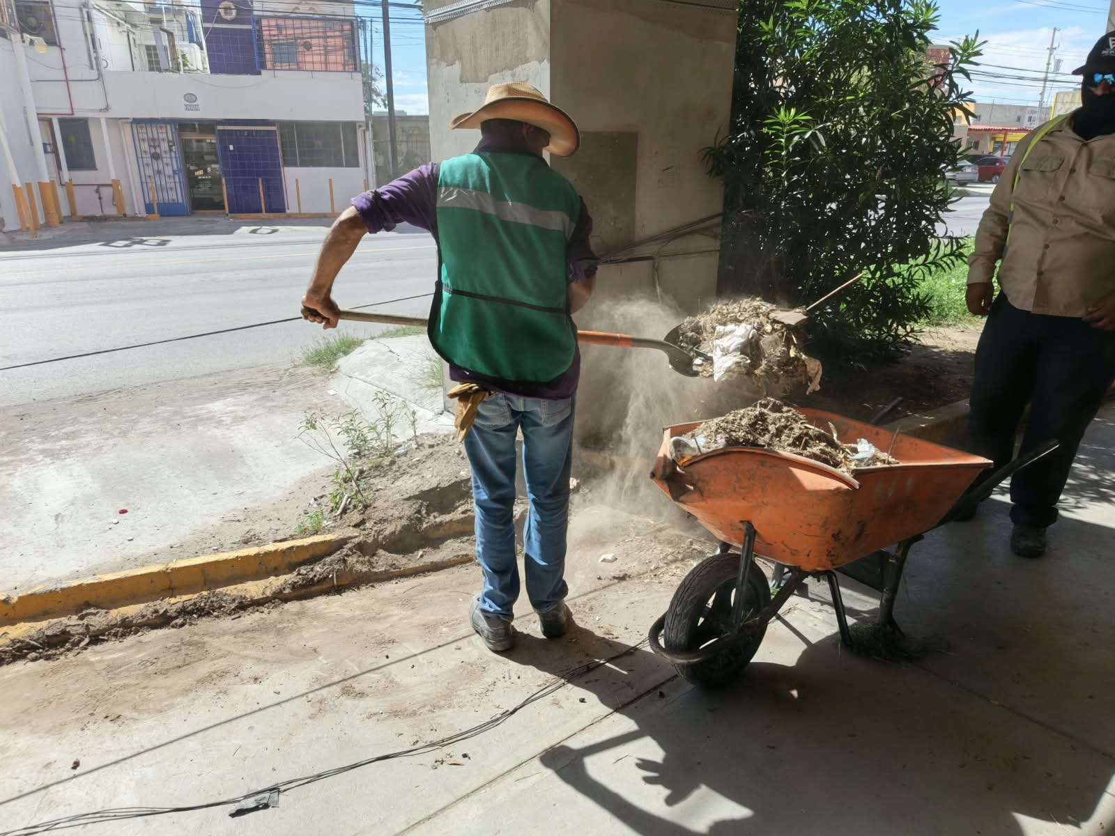 Limpia Municipio instalaciones donde estaba el hospital Guernica