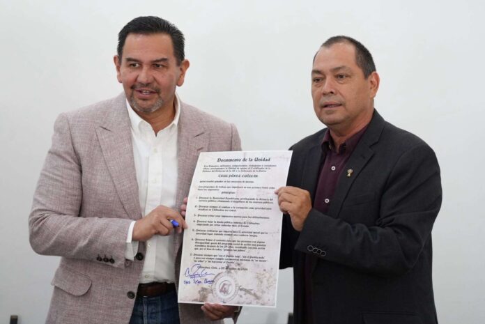 Suma Cruz liderazgos de izquierda; firma compromiso por unidad de Morena